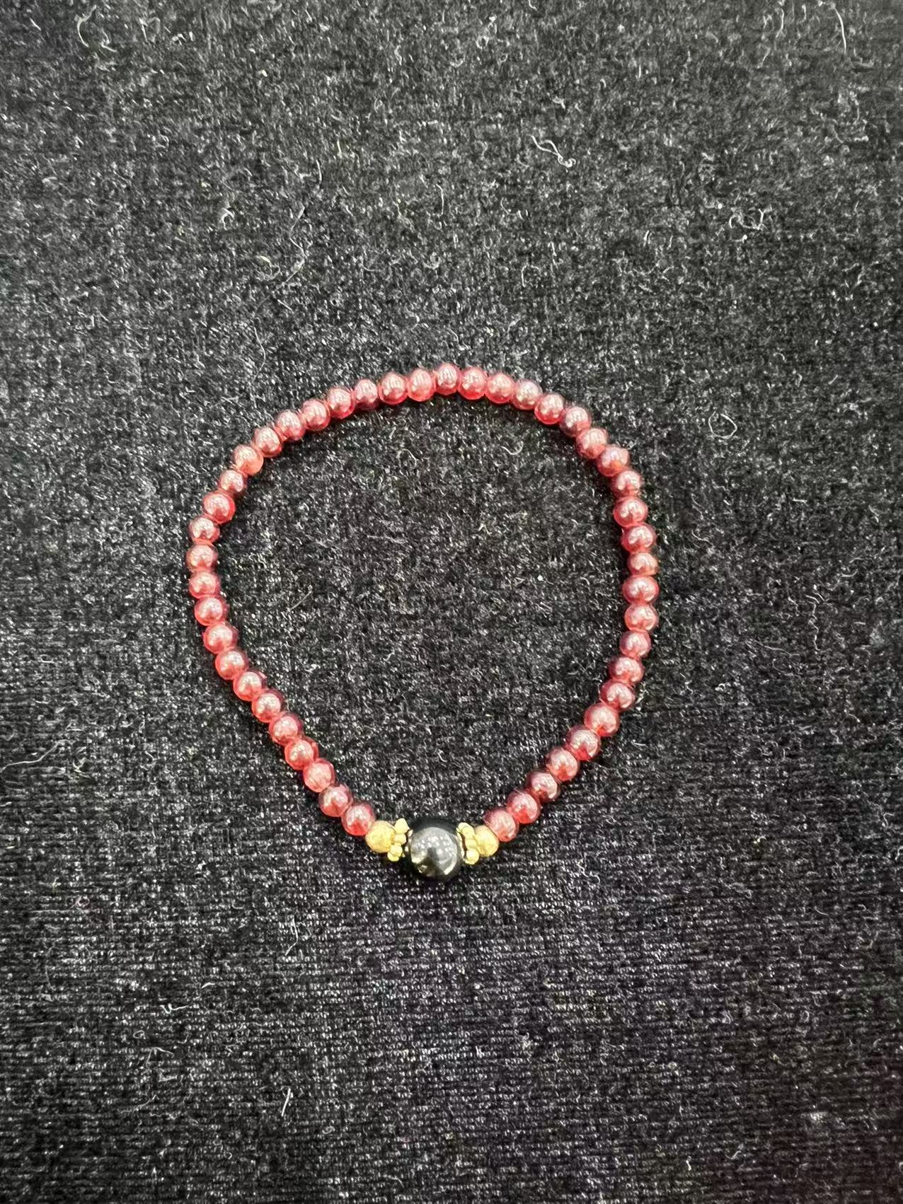 精美暗红色玛瑙手串