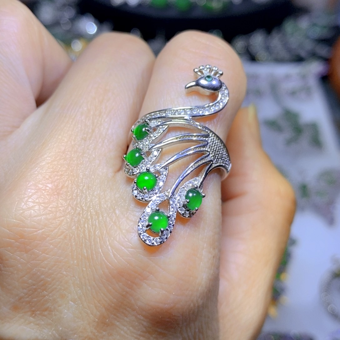 翡翠颈饰银S925镶嵌天然翡翠