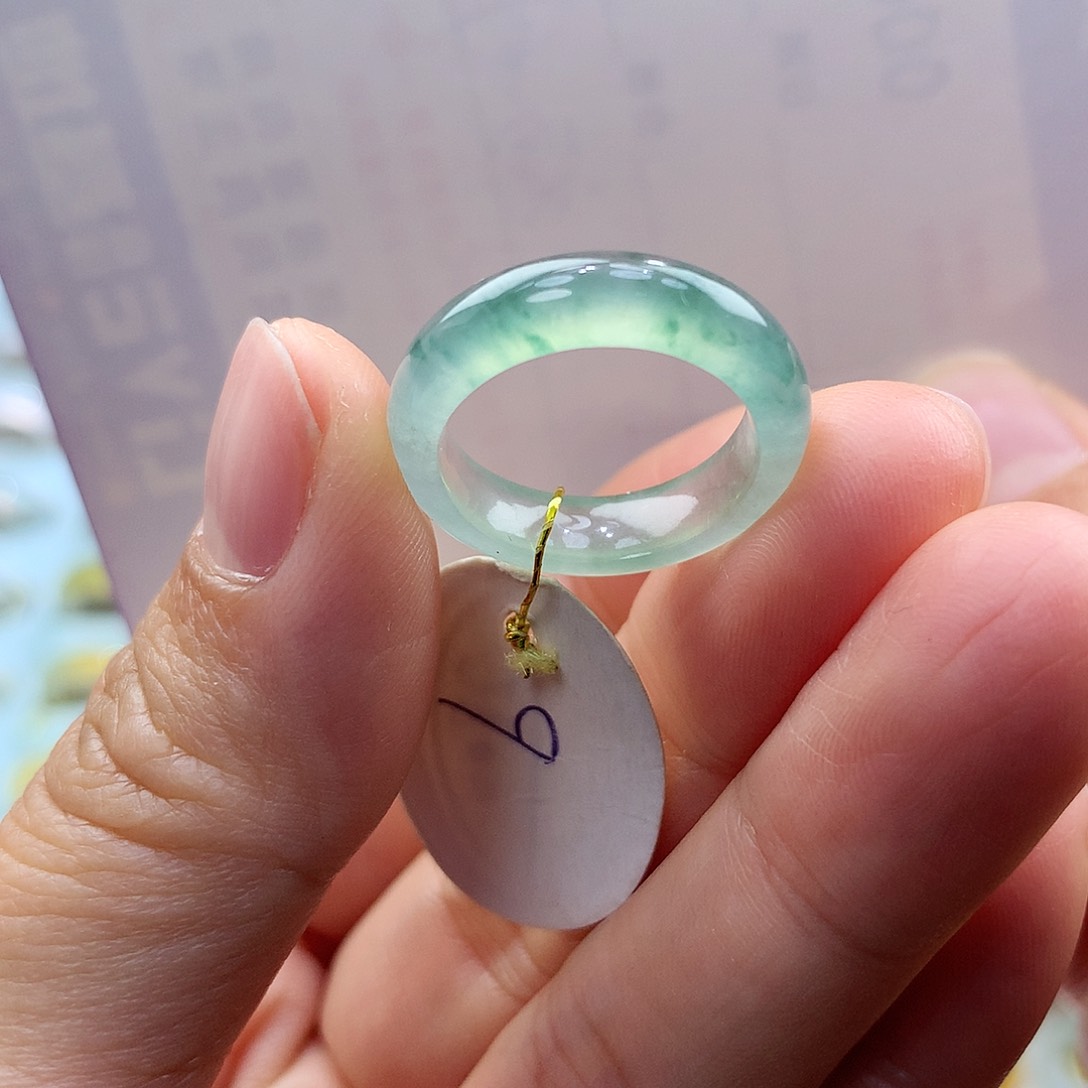 翡翠戒指未镶嵌9圈
