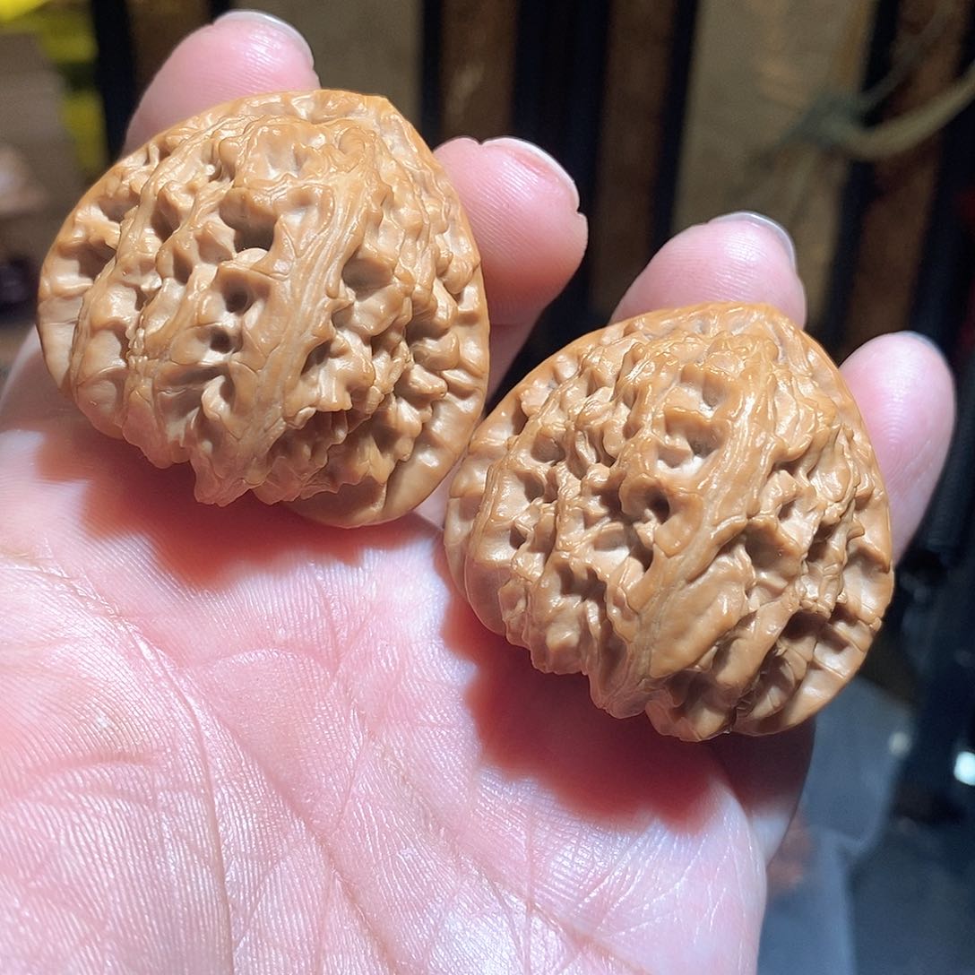 文玩核桃把件酒****帆42三角白