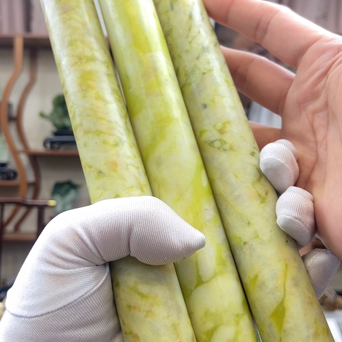 蛇纹石玉未镶嵌擀面杖（多样性发一件