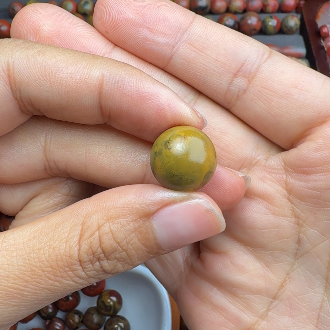 小***伴南红玛瑙未镶嵌挂件