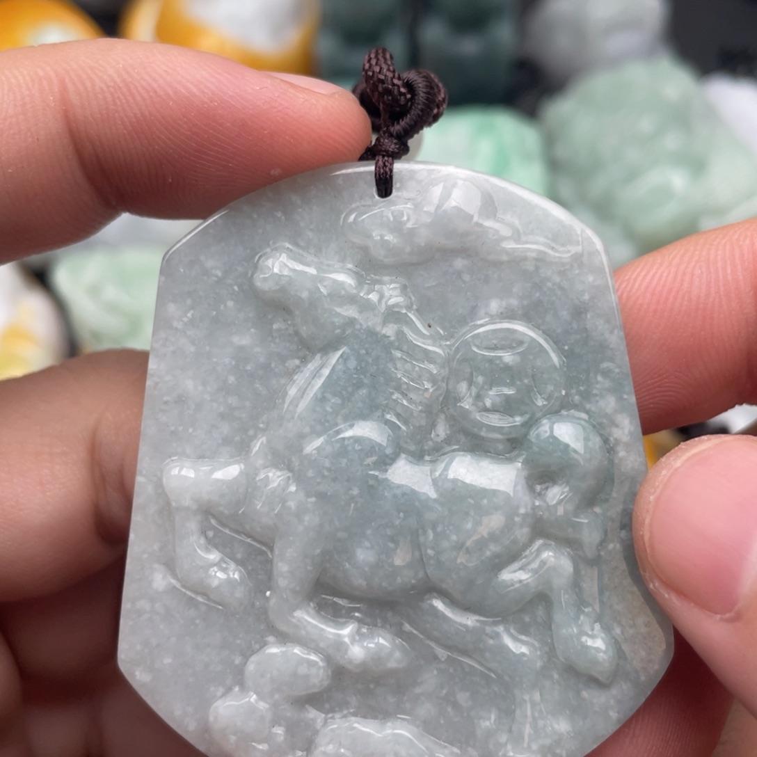 吊坠(不含链)未镶嵌翡翠