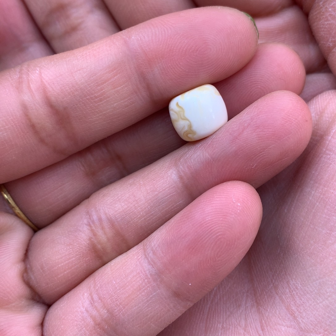 琥珀裸石未镶嵌王*文蜜蜡