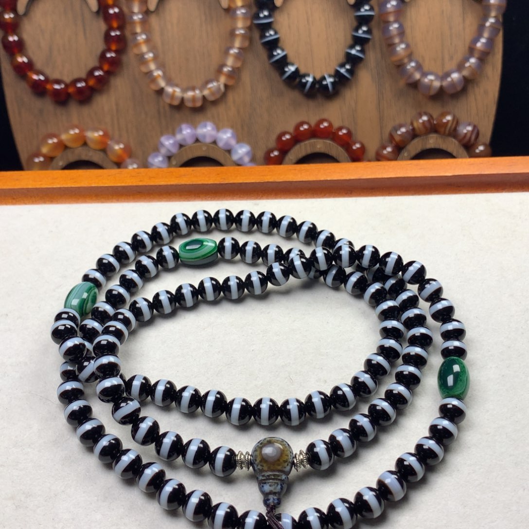 玛瑙/玉髓未镶嵌手串黑白一线药师108