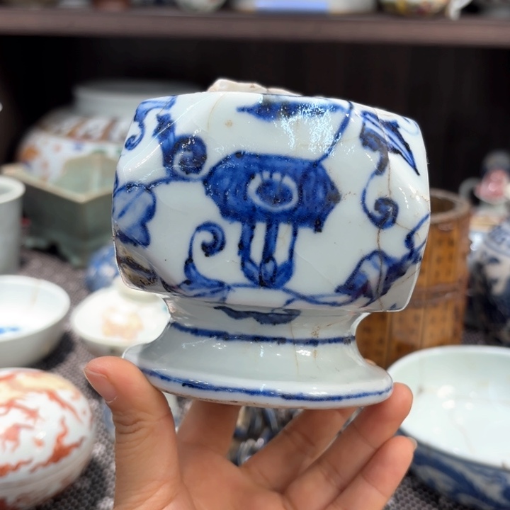 盖碗品相端正残件