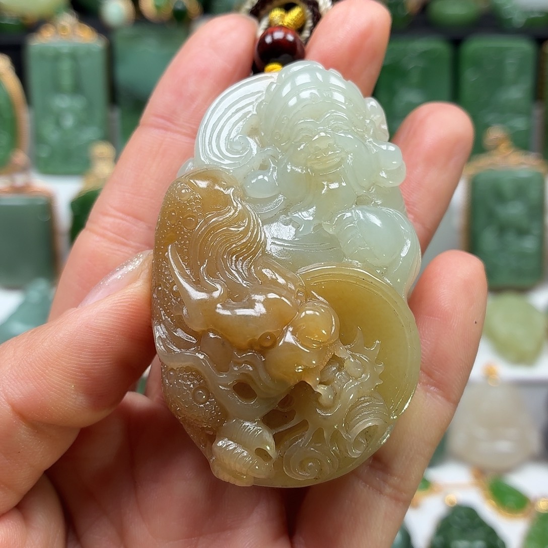 和田玉未镶嵌颈饰大漏