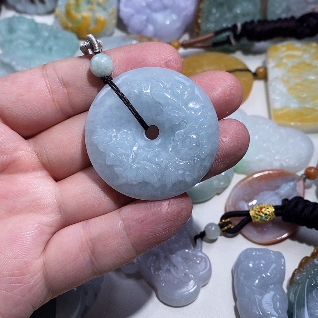 翡翠未镶嵌颈饰翡翠A货