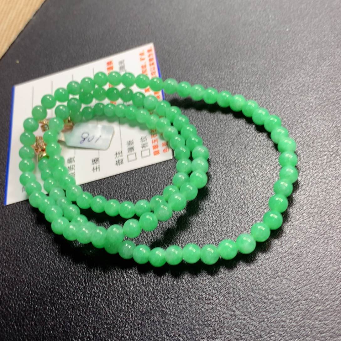 翡翠颈饰未镶嵌项链