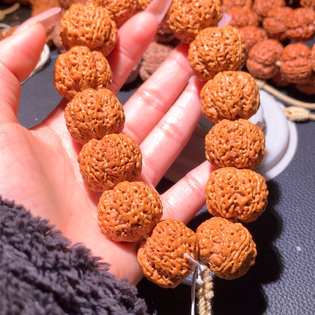 金刚菩提手串26+闷墩蜂王