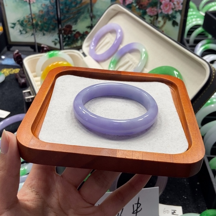 闫***豆非金属57手镯圈口