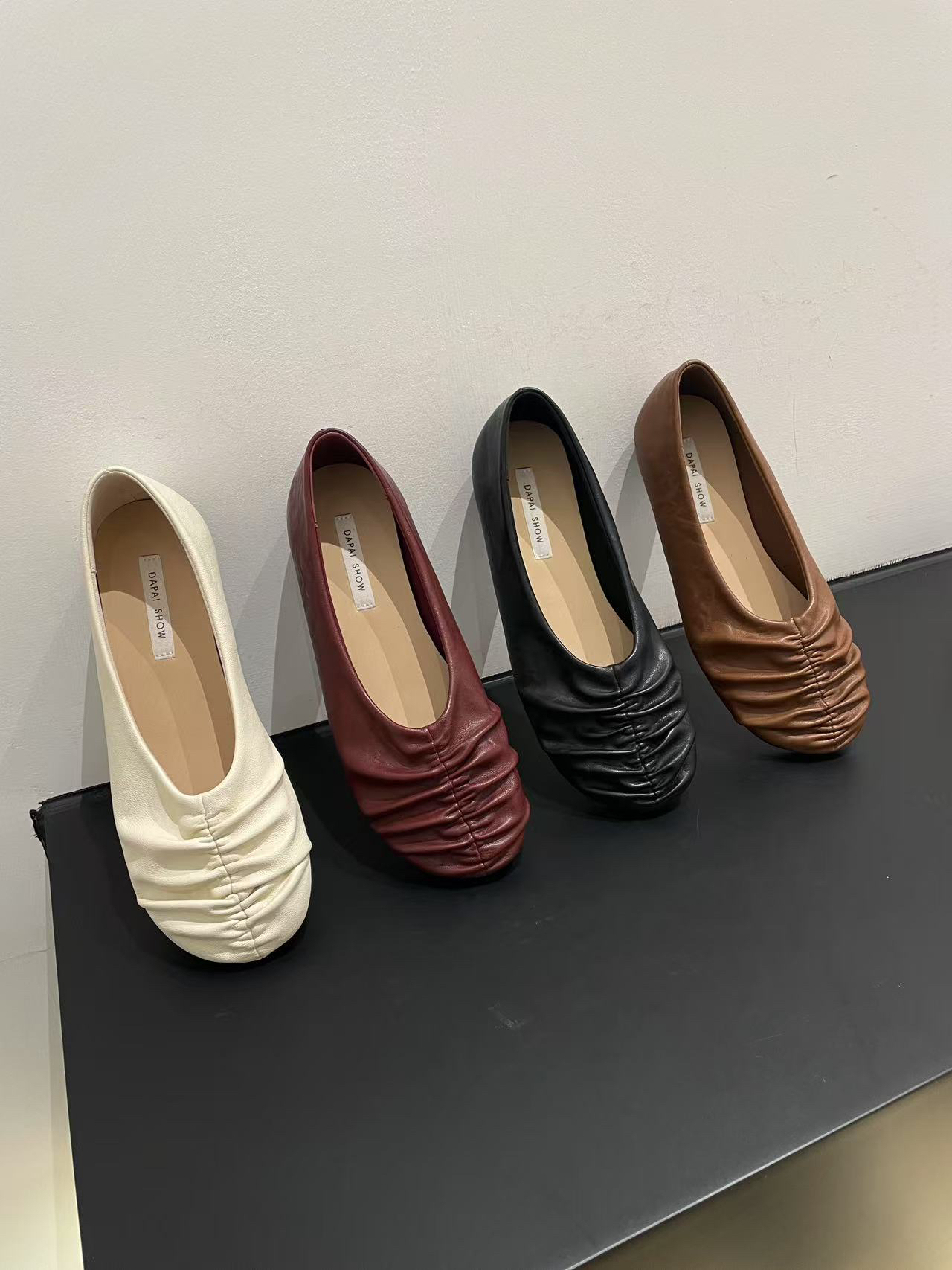 H88时尚复古软底百搭单鞋2025新款褶皱平底女鞋夏季舒适奶奶鞋