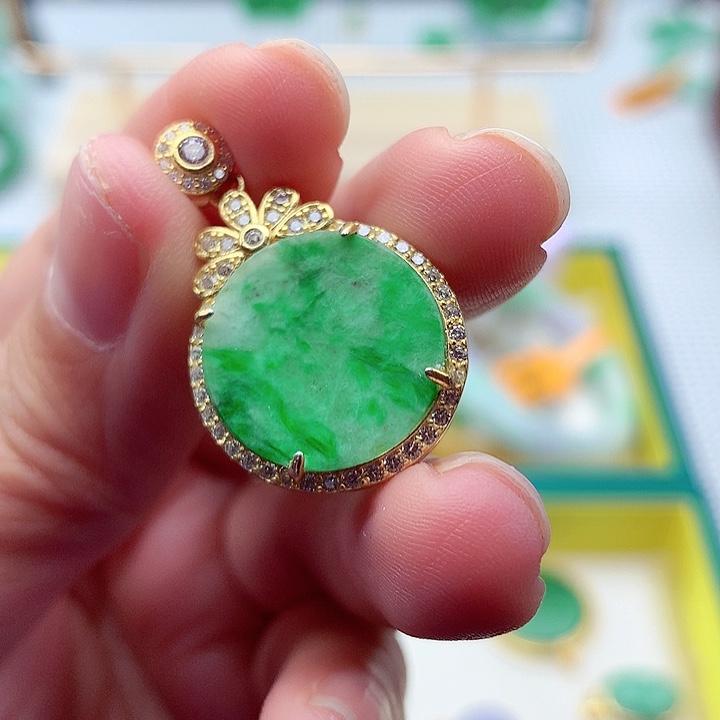 翡翠颈饰银S925镶嵌翡翠