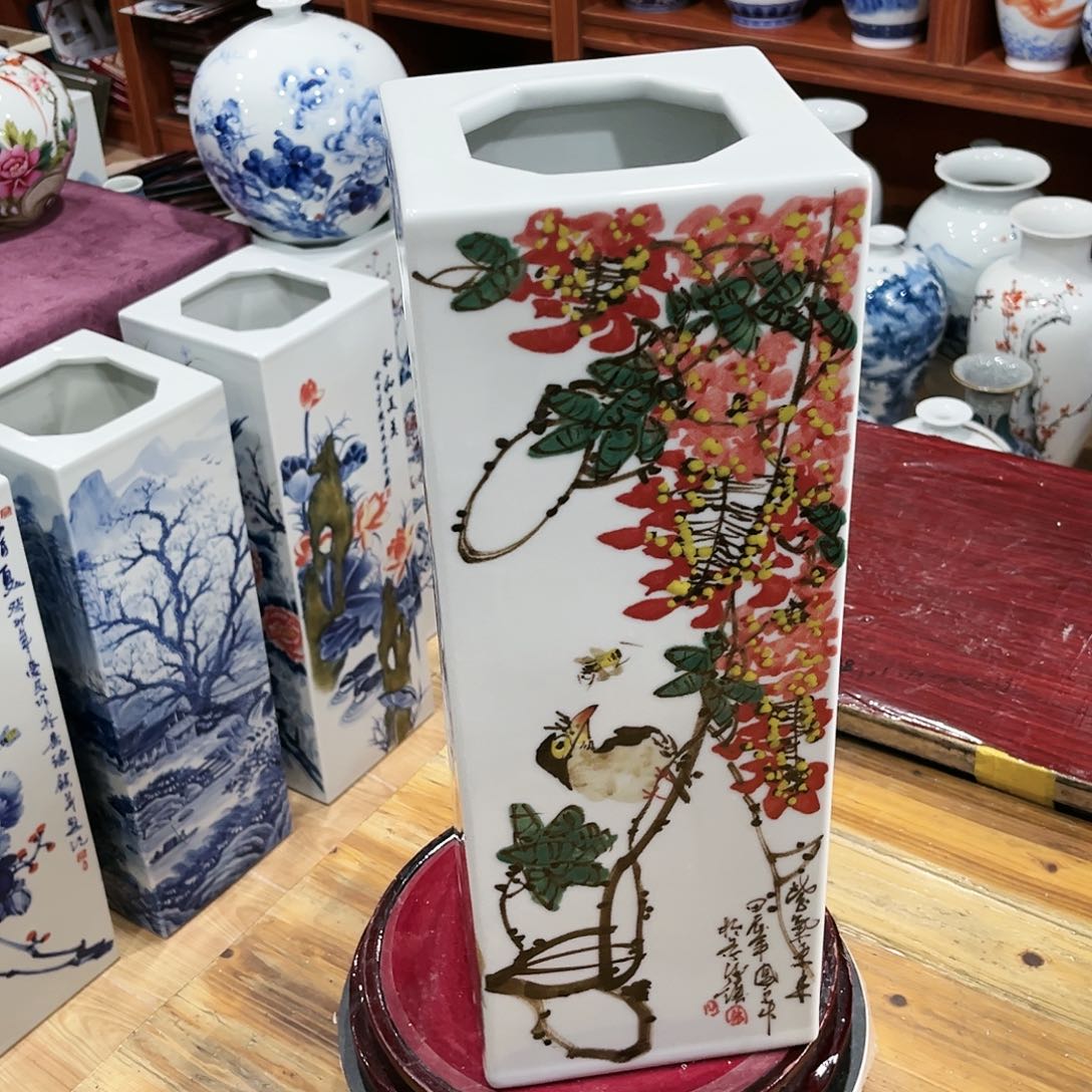 摆件周****)景德镇陶瓷艺术