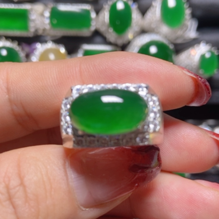 【闪购商品】翡翠颈饰未镶嵌翡翠