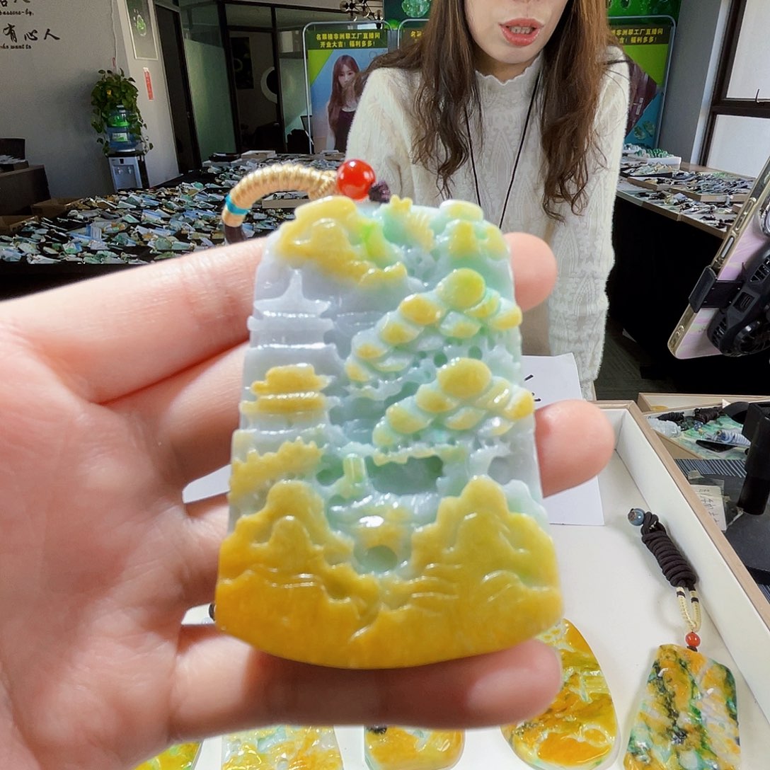 颈饰未镶嵌翡翠翡翠