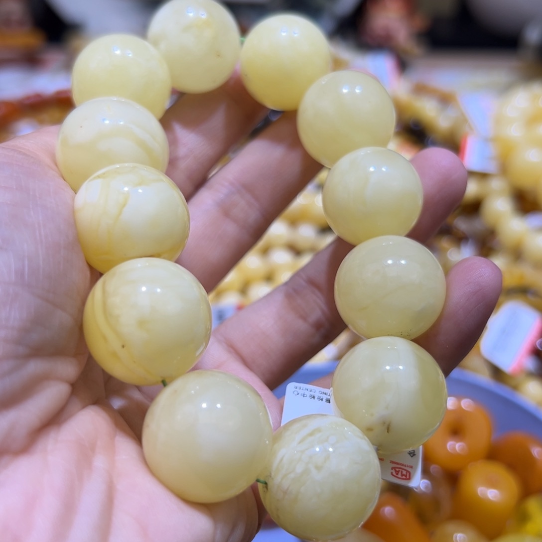 琥珀珠宝奇石未镶嵌