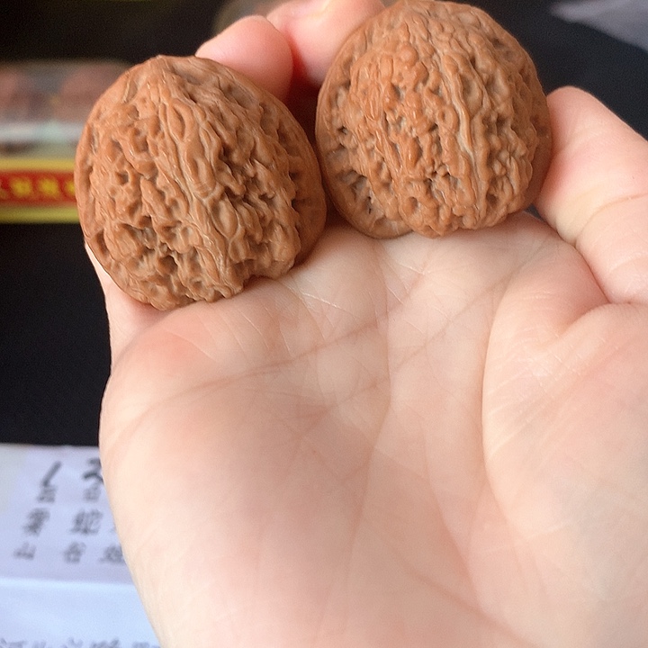 文玩核桃吊坠36丑红玛