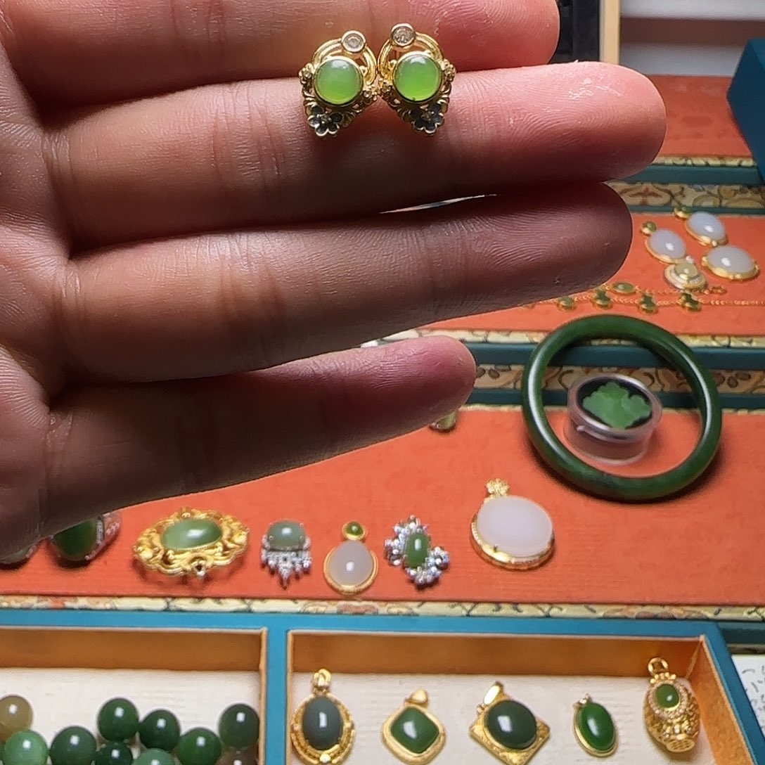 和田玉（碧玉）银S925镶嵌耳饰