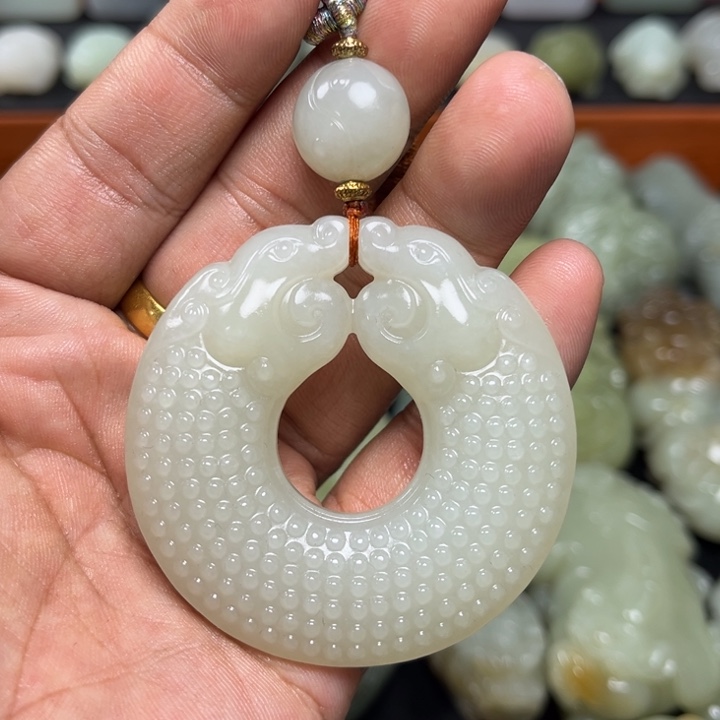 W***竹和田玉未镶嵌挂件