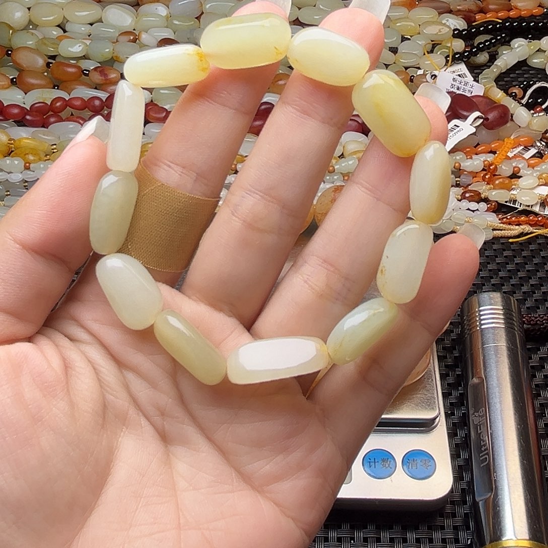 未镶嵌手链和田玉