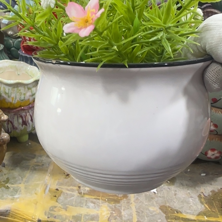 凑9块包邮，有孔，不清楚问客服