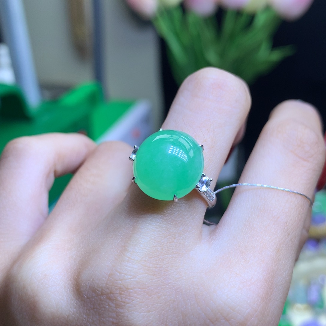 翡翠颈饰18K金镶嵌小*天然