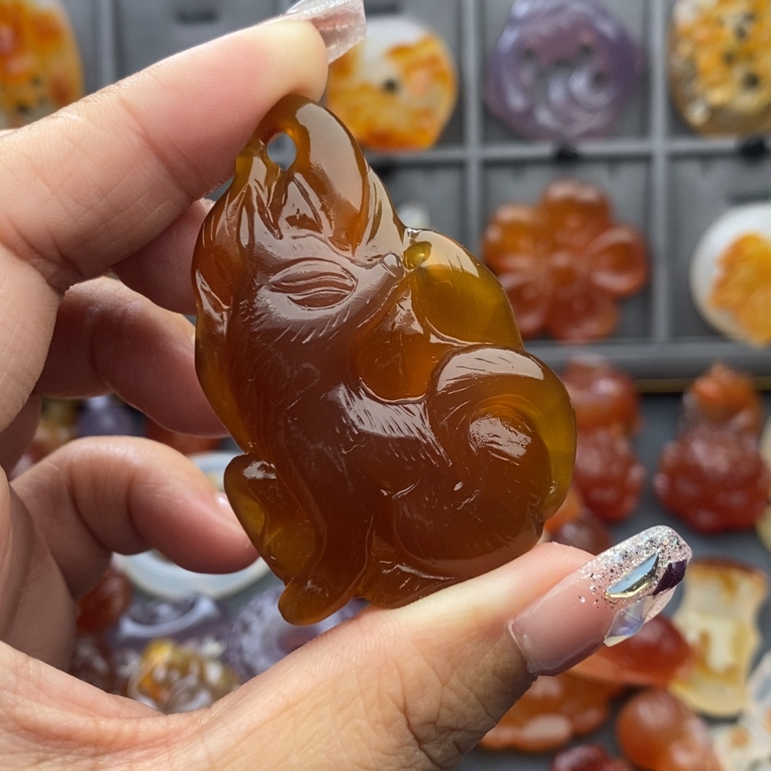 阿****玛瑙/玉髓未镶嵌颈饰