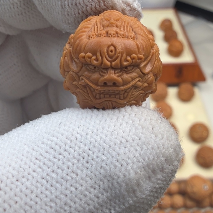 猴头核桃吊坠九面大威德