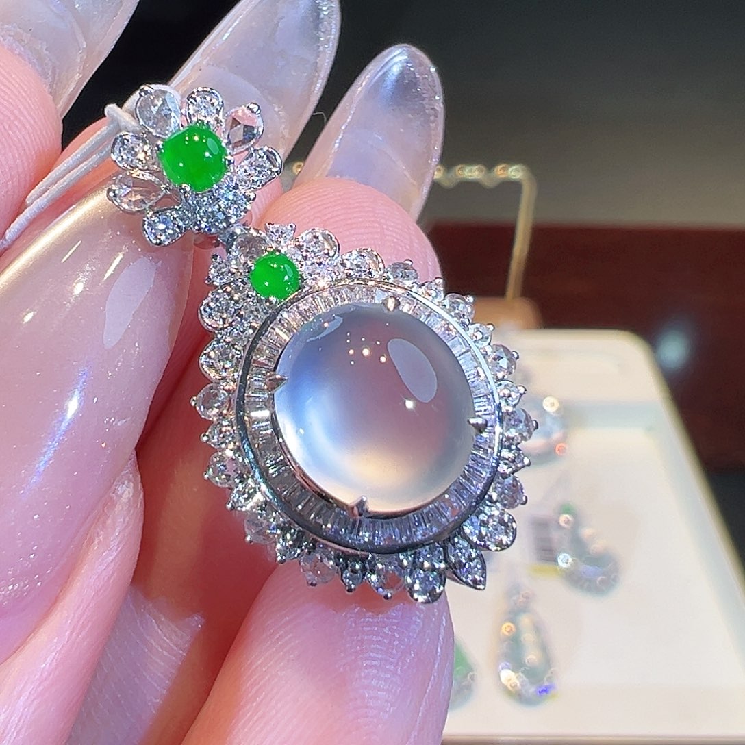 翡翠18K金镶嵌吊坠(不含链)翡翠