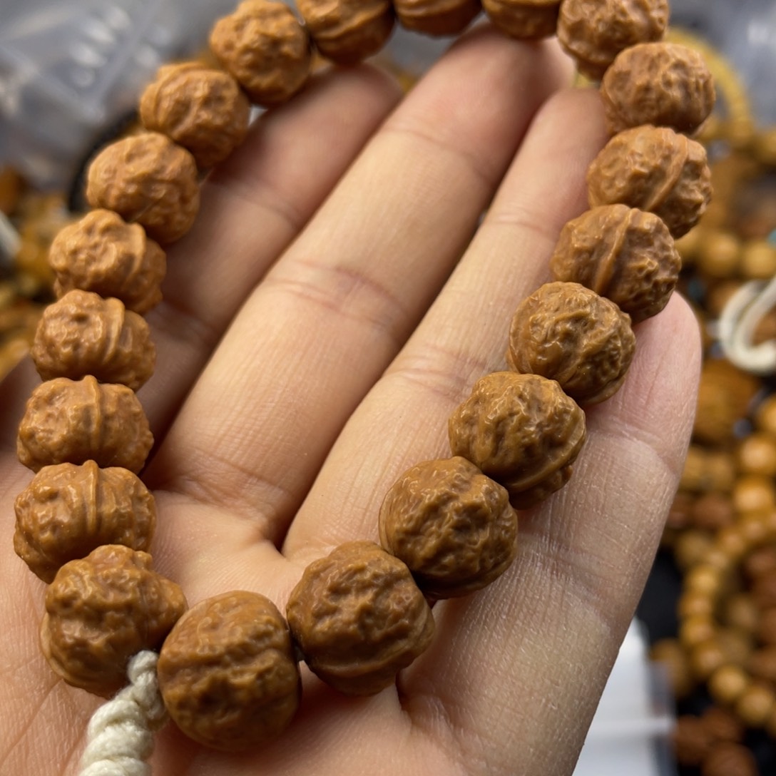 猴头核桃吊坠别忘拿