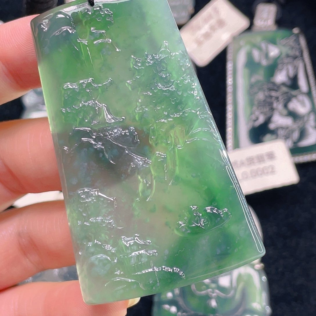 颈饰未镶嵌翡翠6，