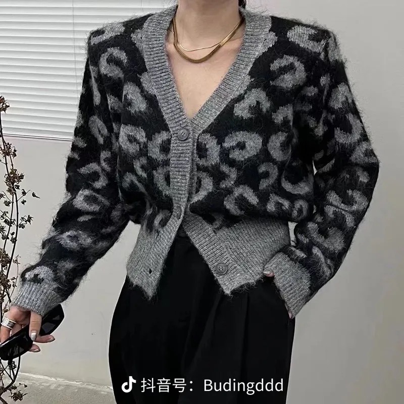 129—239直播间专用链接价格，时尚女装外套，实物以直播间为准。