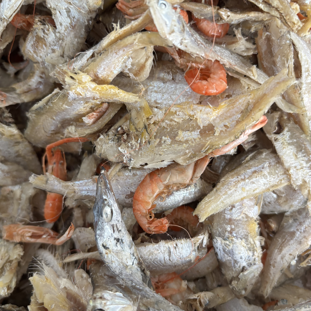 小鱼小虾混合（熟的直接配主食吃）