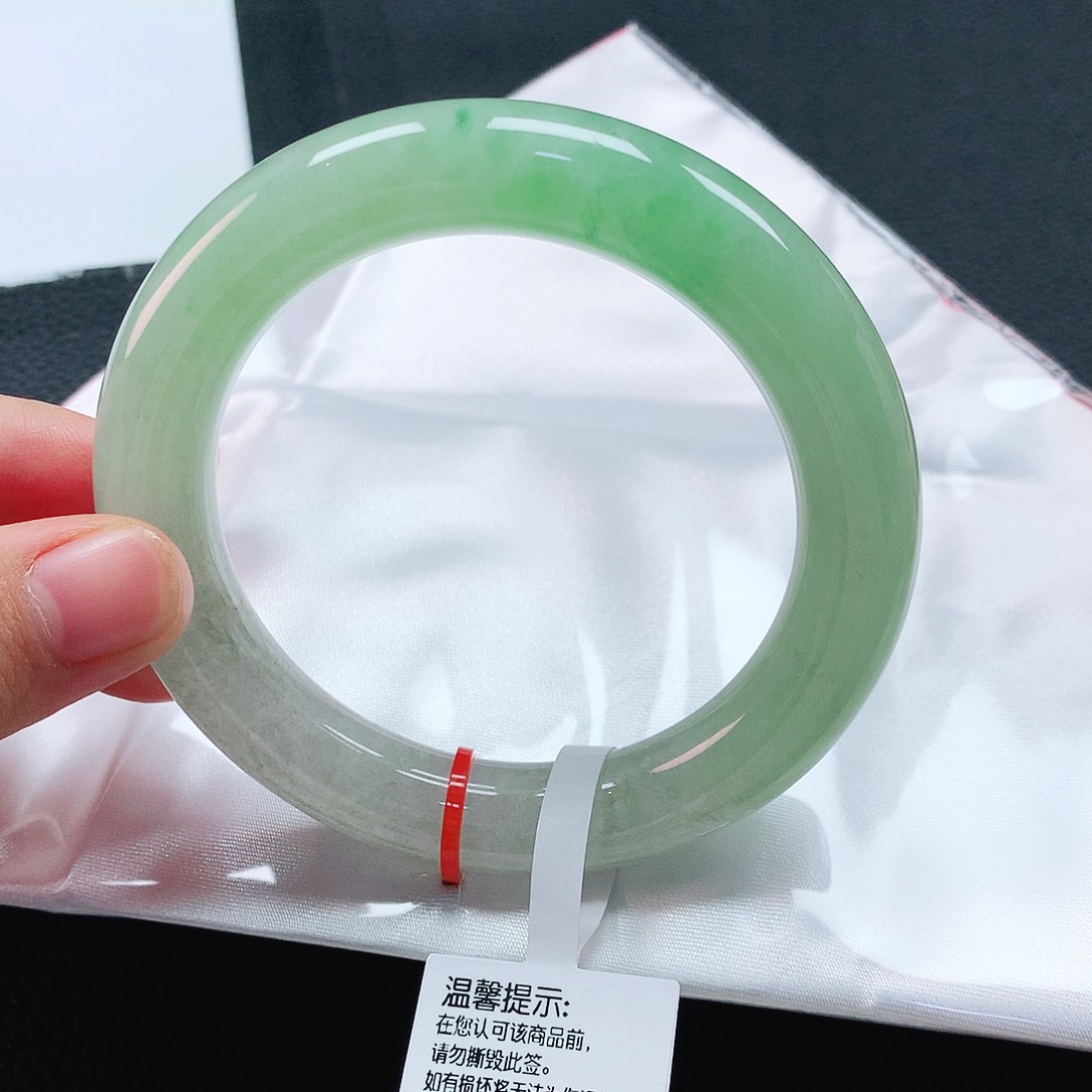 未镶嵌手镯翡翠57胖