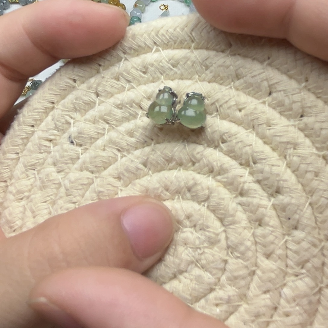 翡翠未镶嵌手链翡翠