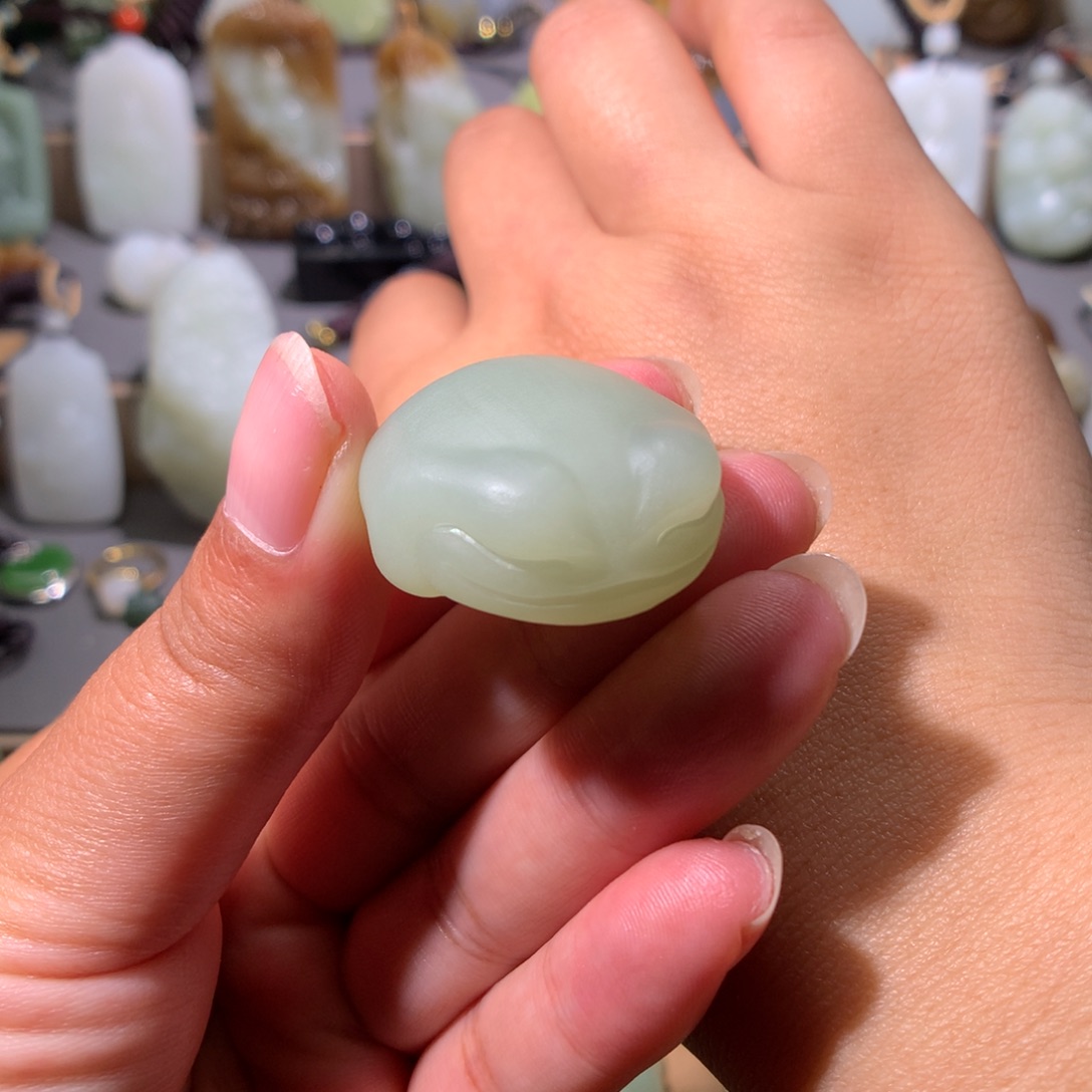 牛***啊和田玉未镶嵌颈饰