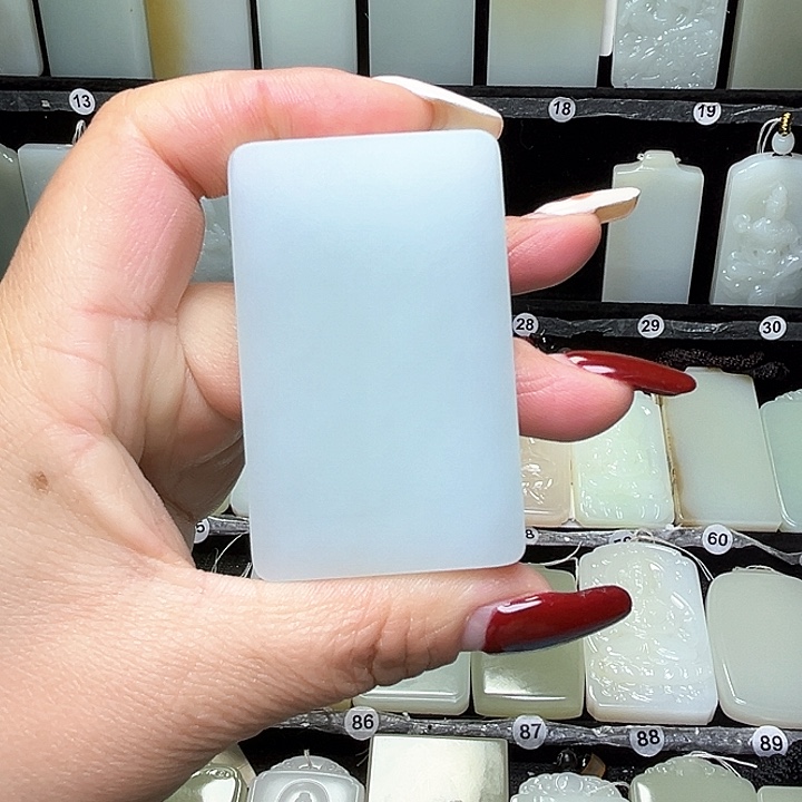 和田玉颈饰未镶嵌d*f