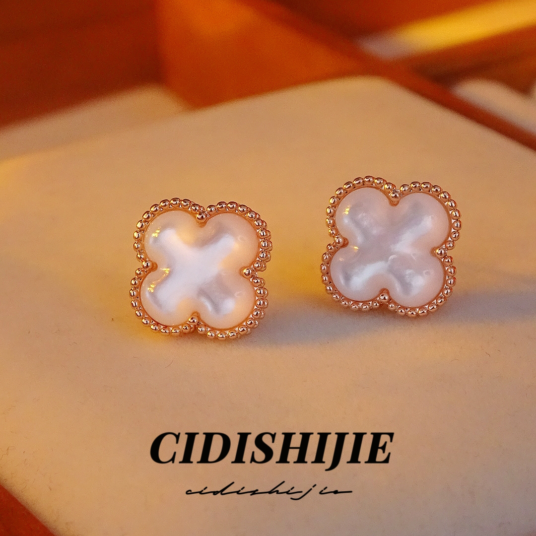 铜合金耳饰 0148-时尚日常百搭四叶花耳钉女