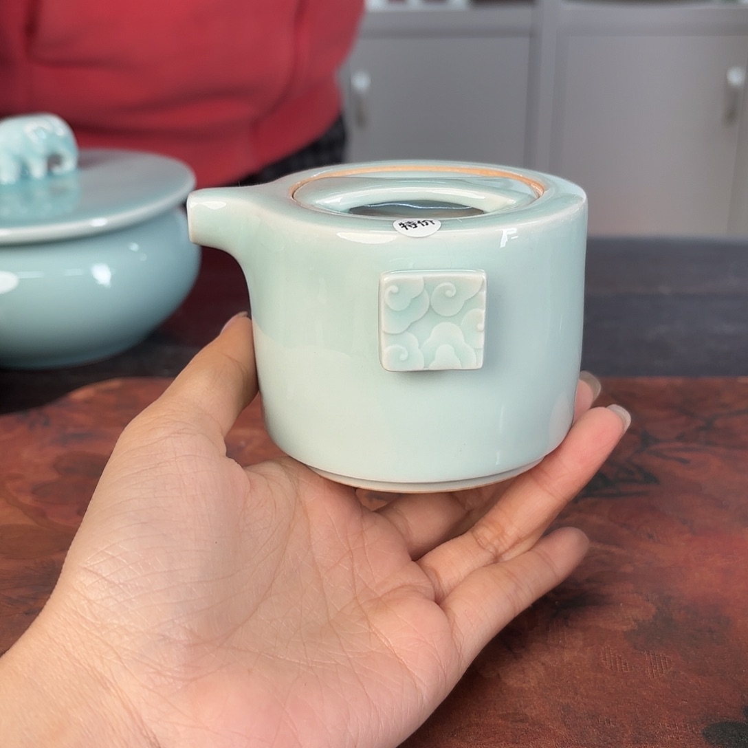 龙泉云间青瓷小米茶器