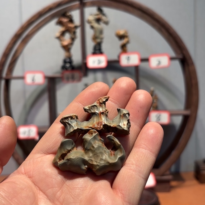 石材戈壁石和玻璃纤维组成