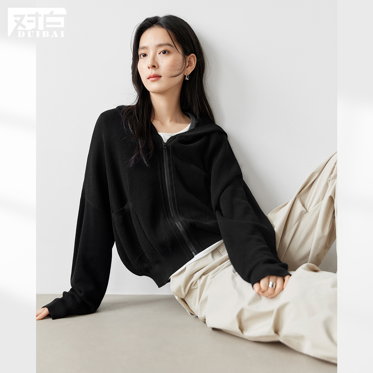 对白宽松休闲连帽卫衣针织开衫女薄2024早秋新款短款慵懒毛衣外套