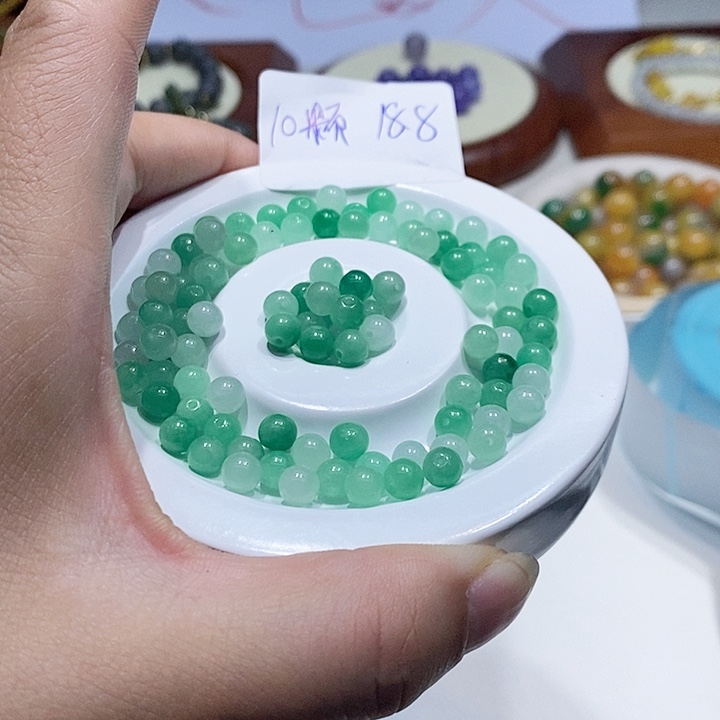 翡翠散珠冰绿卡6珠子
