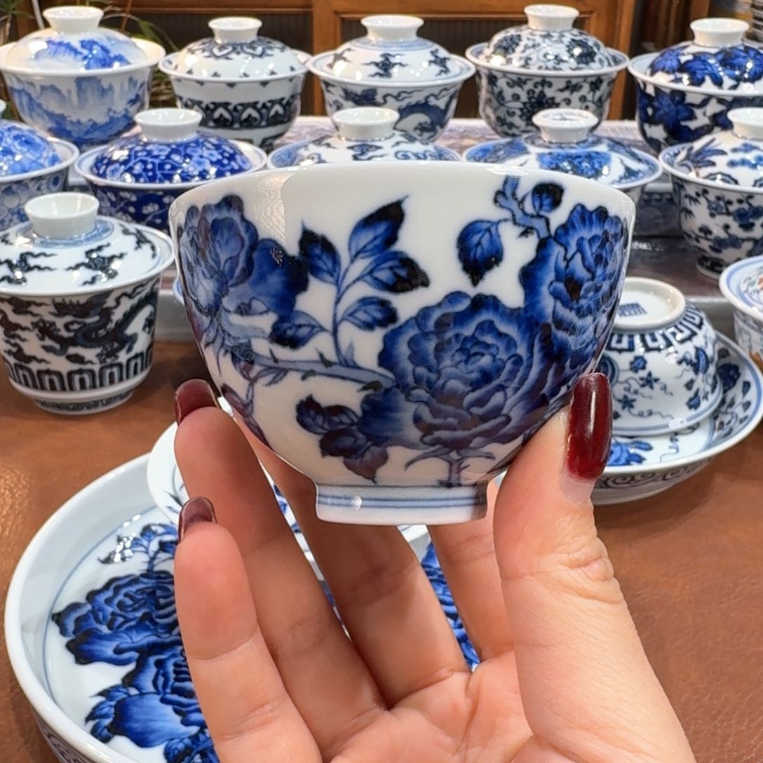 杯子。。。。。。。。。。。。。。。。