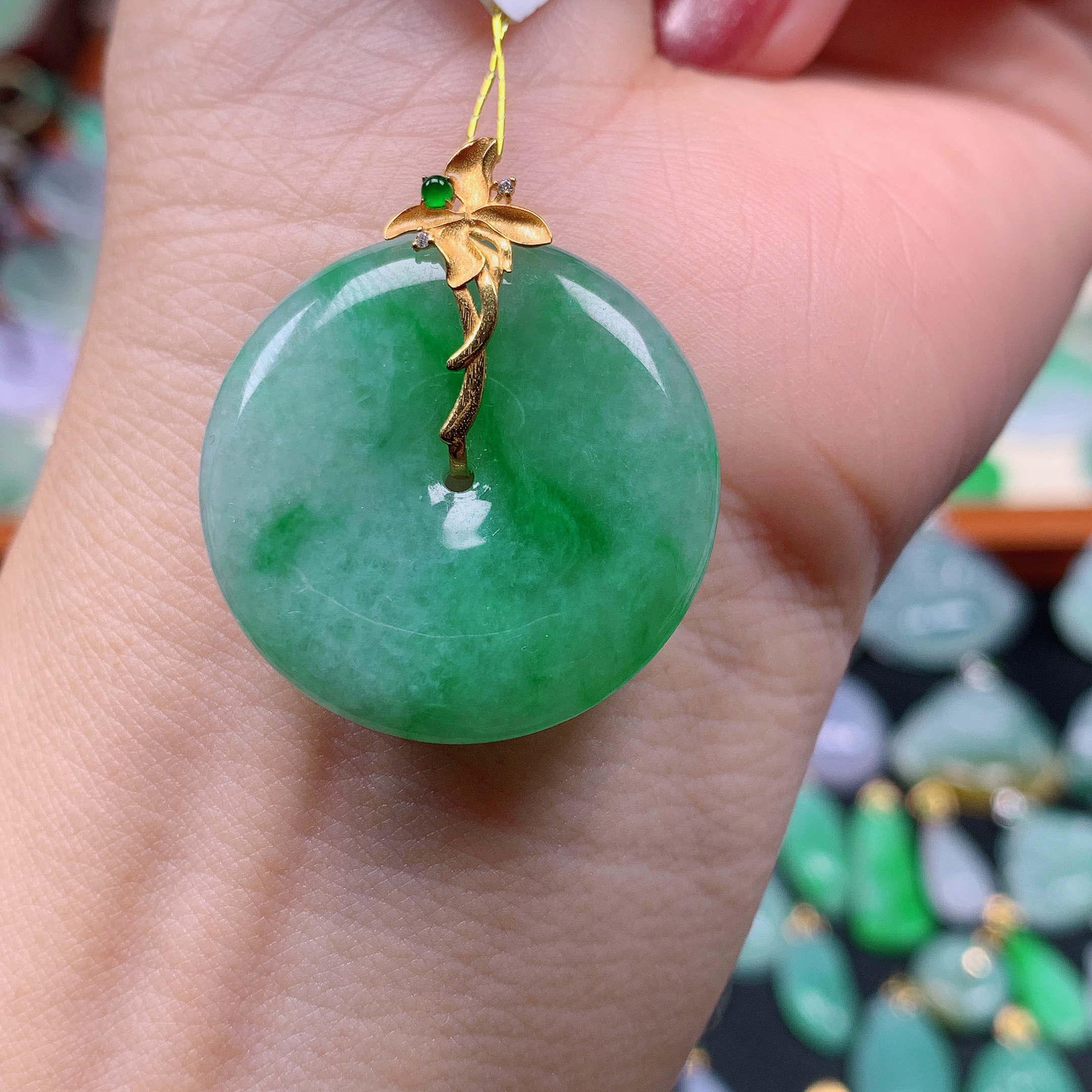 缅甸天然A货翡翠，飘绿平安扣 编号13/1220尺28.5-5.9