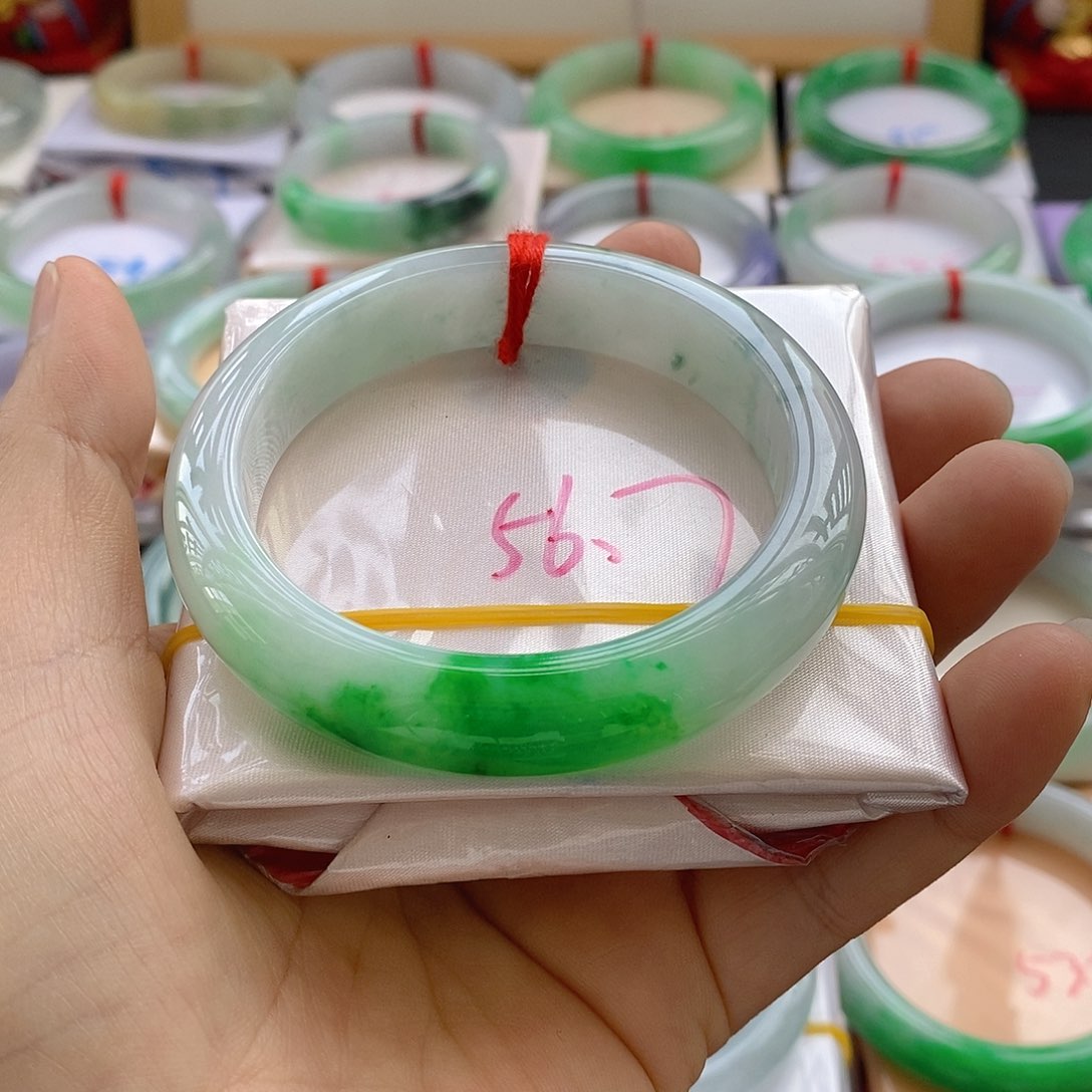 翡翠手镯未镶嵌11号