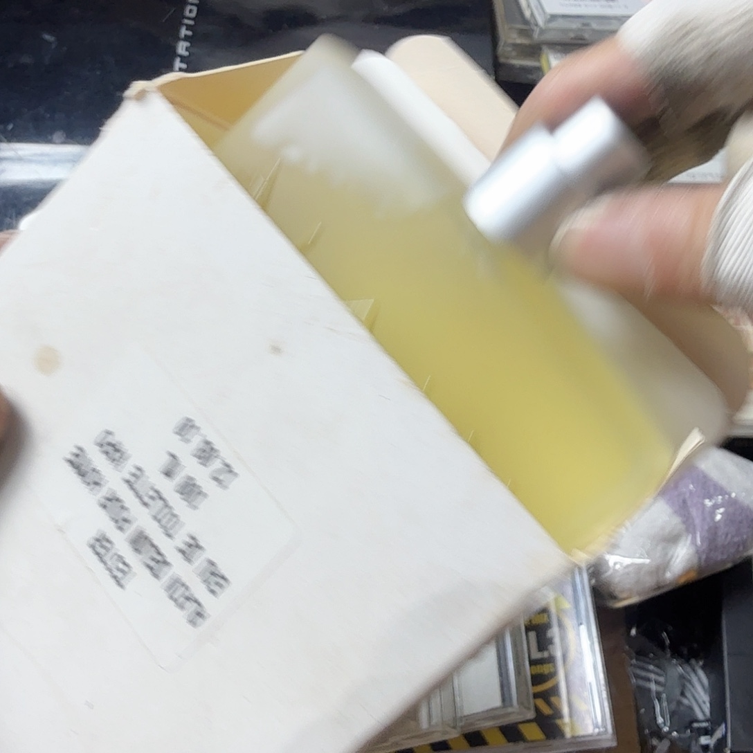 阿***郎中古商品，瑕疵品，不保好坏。804