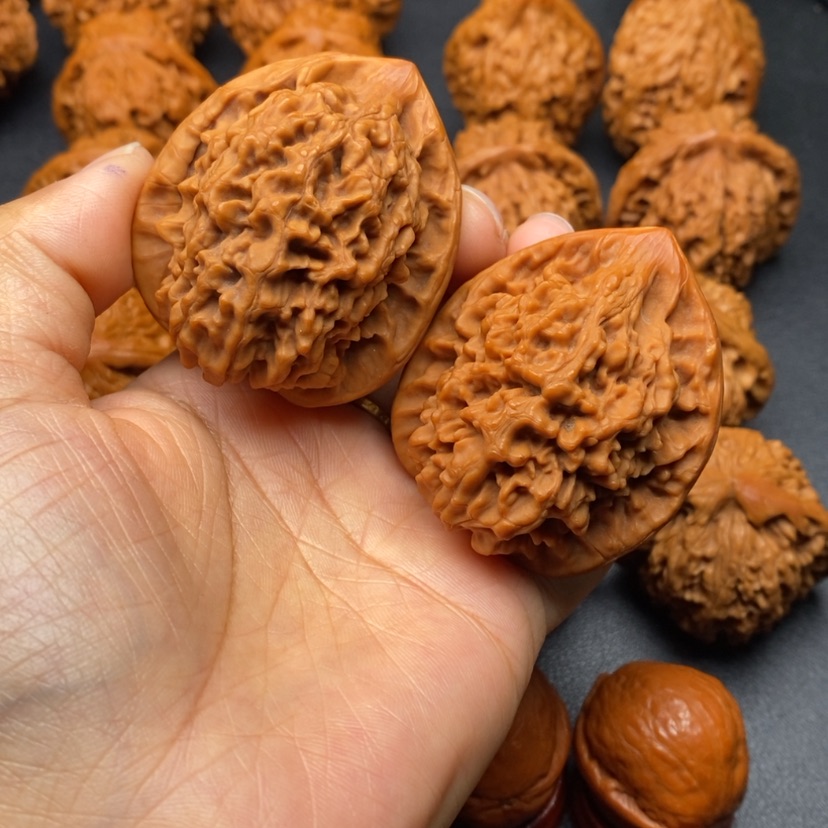 【闪购商品】文玩核桃把件45官帽