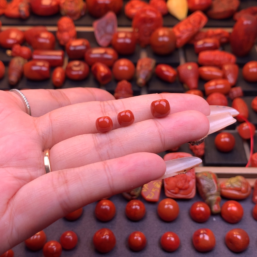 周***剑南红玛瑙未镶嵌川料原矿老型套装