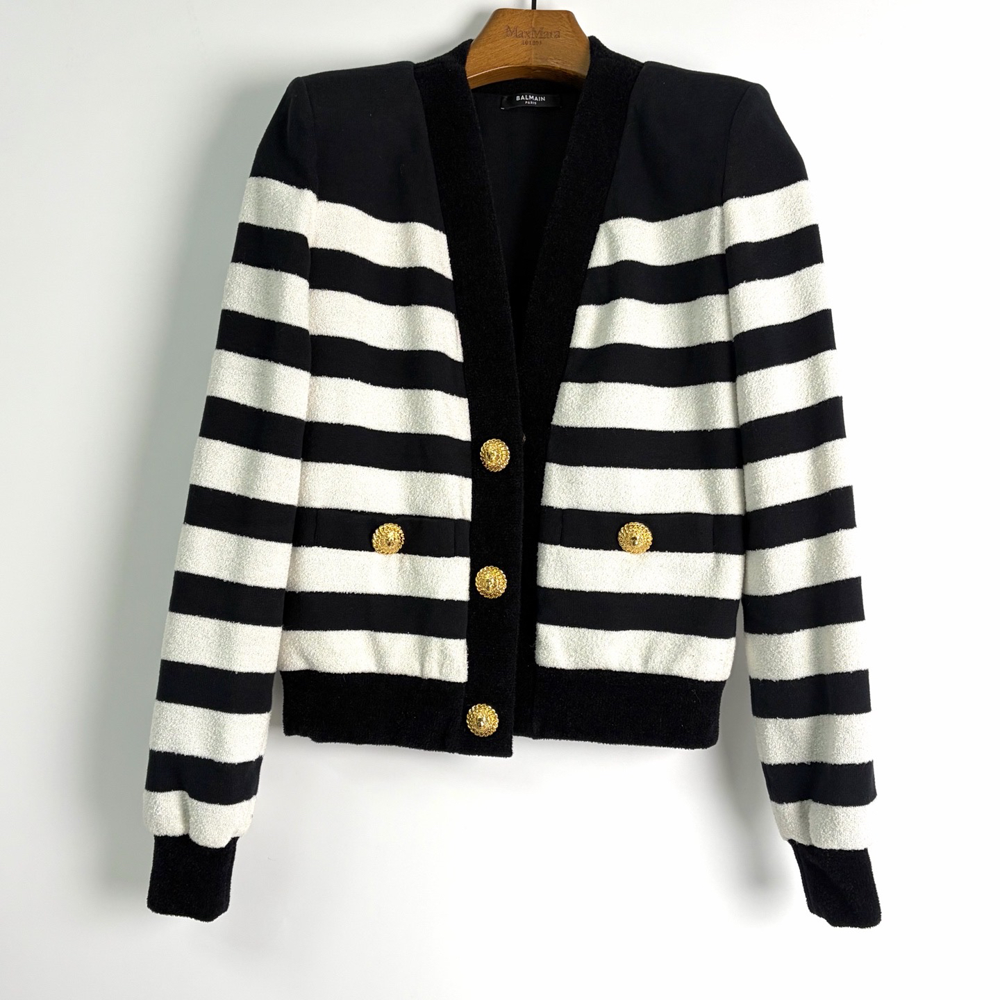 99新 BALMAIN/巴尔曼 34码 黑白条纹金扣开衫 99新 bz0656